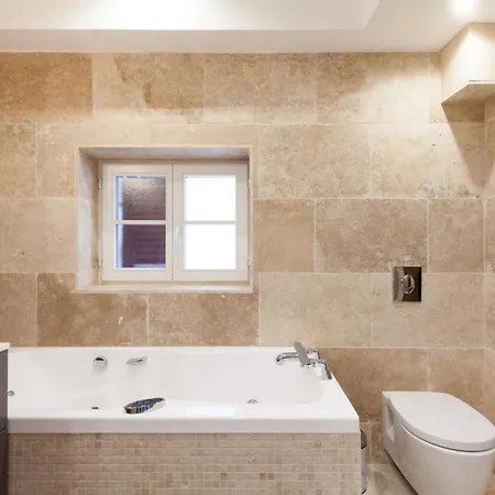 Maison Marina - Absoluty - New-luxury Old - 1st Row Sea View Terrace Apartament *